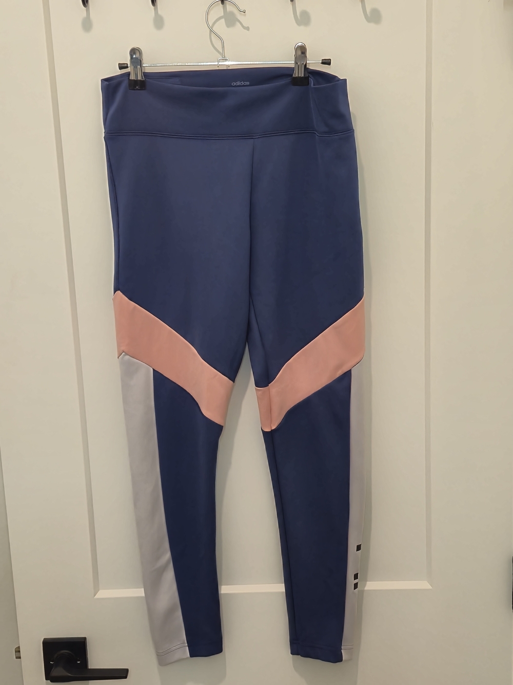 adidas Women’s Navy Blue & Pink Colorblock Leggings